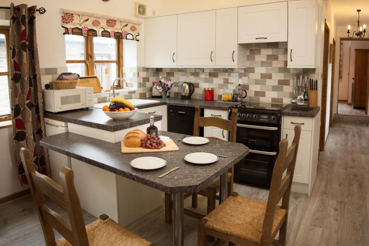 Croft Farm & Celtic Cottages Cardigan Exteriör bild