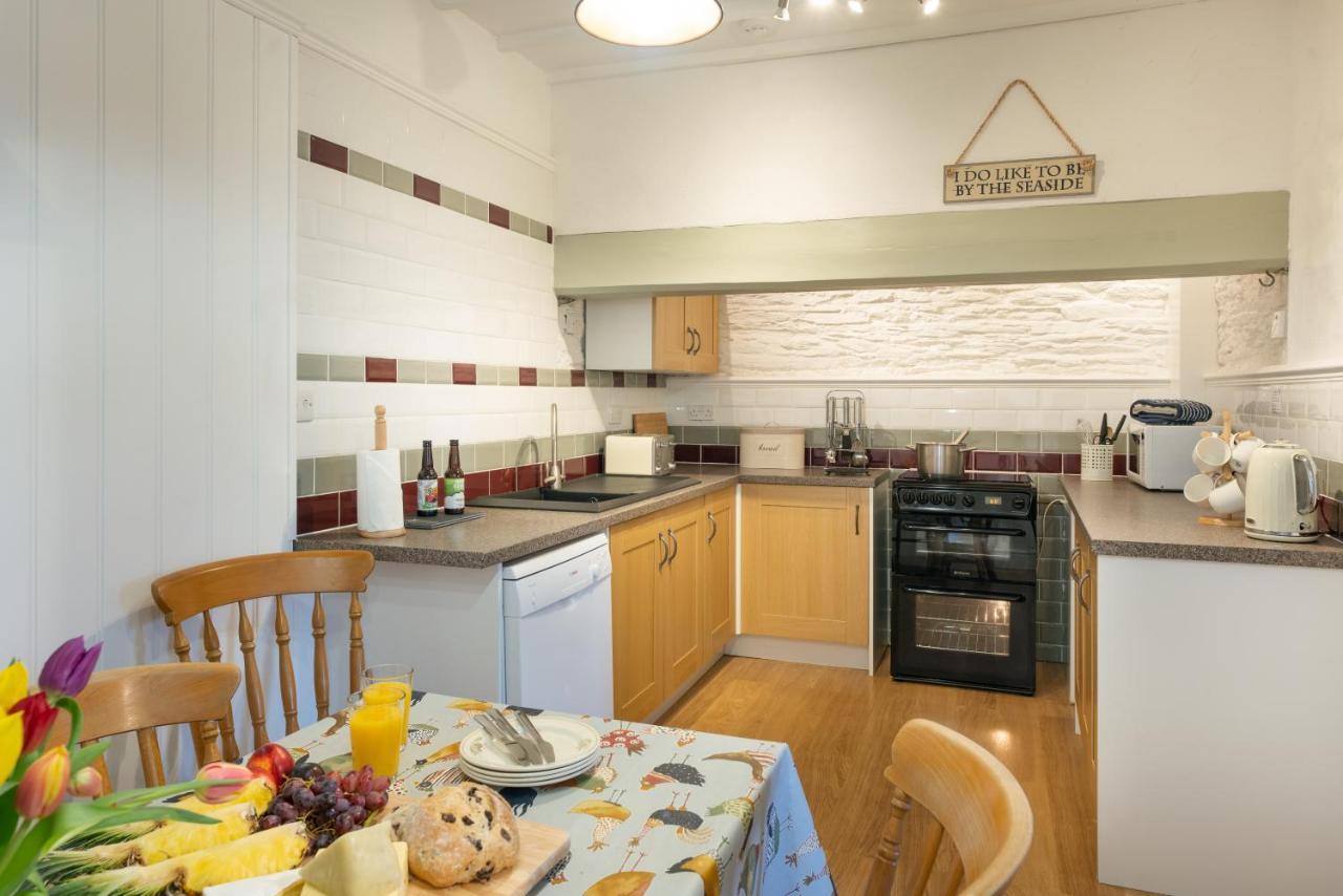 Croft Farm & Celtic Cottages Cardigan Exteriör bild