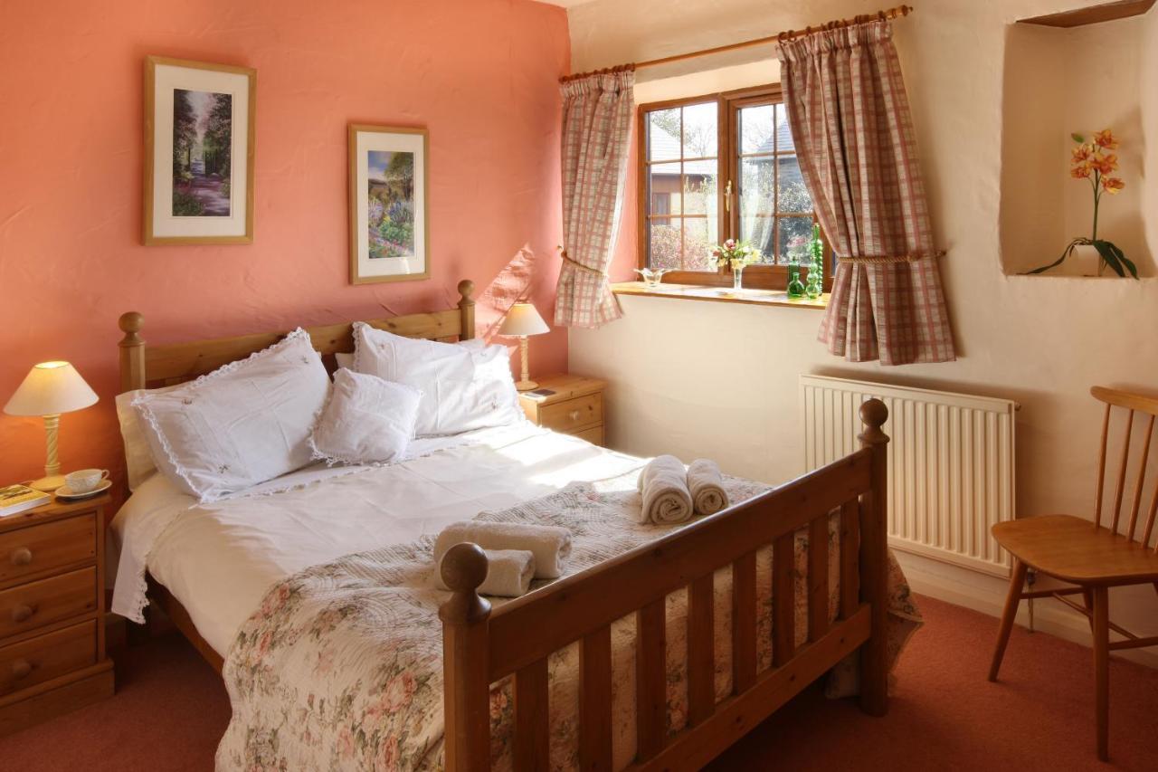 Croft Farm & Celtic Cottages Cardigan Exteriör bild