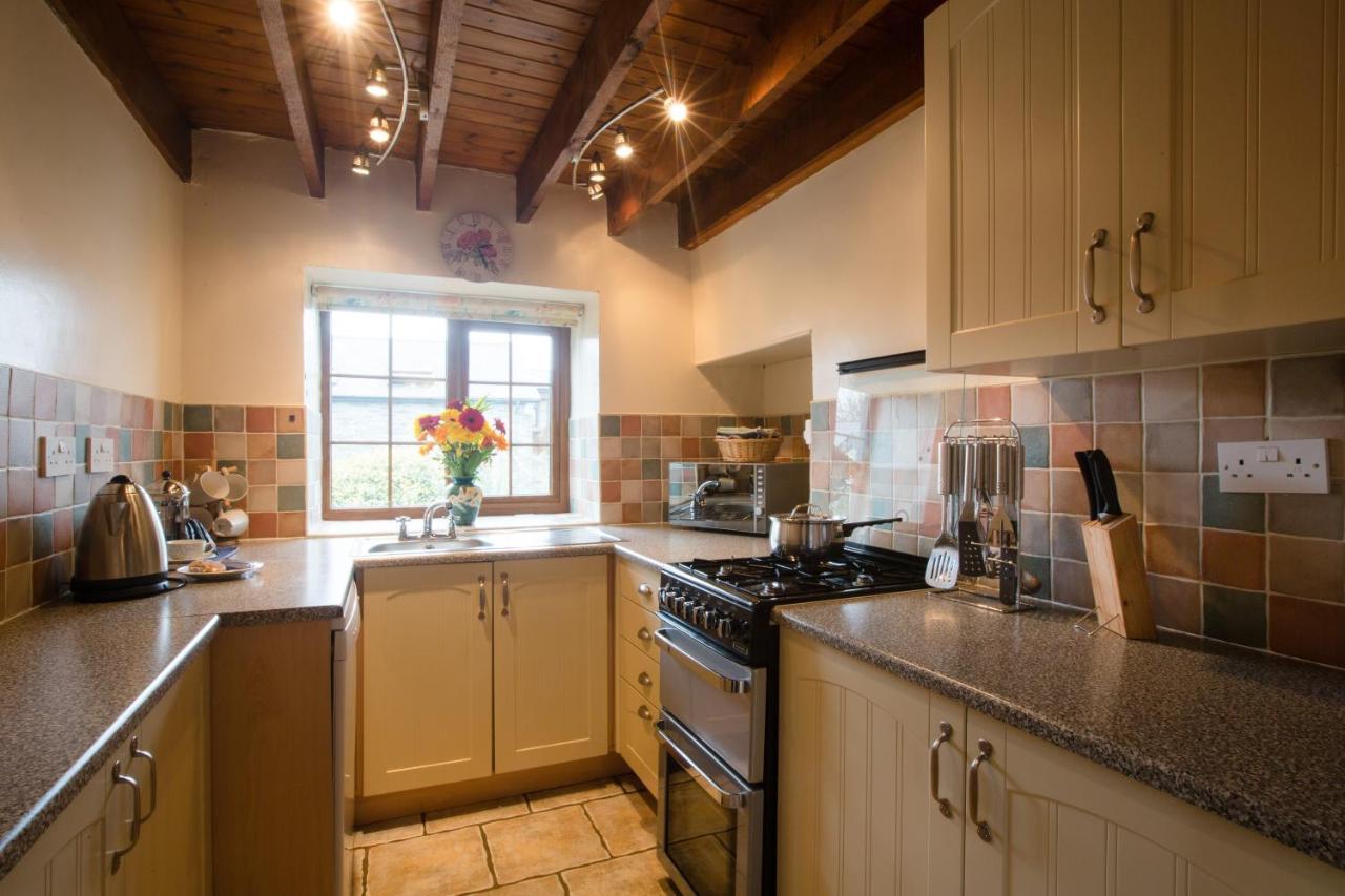 Croft Farm & Celtic Cottages Cardigan Exteriör bild