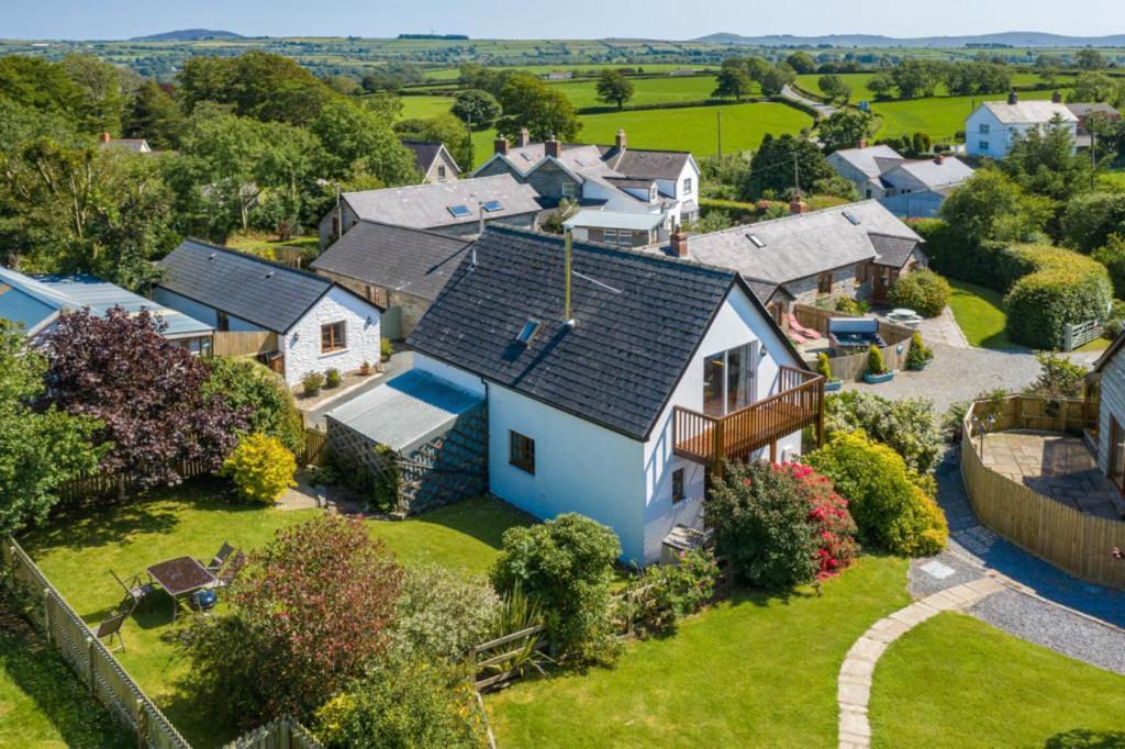 Croft Farm & Celtic Cottages Cardigan Exteriör bild